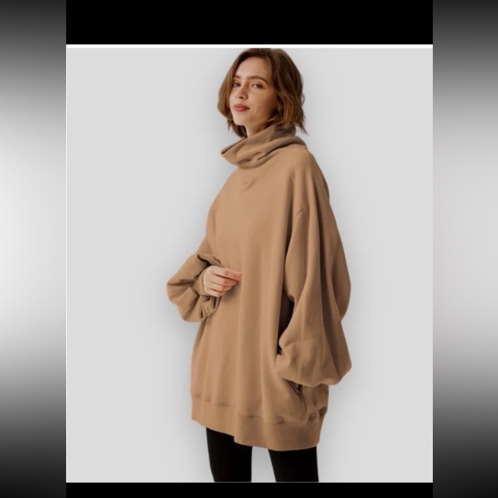 Nap Lounge Boxy Turtleneck Sweatshirt Camel Tan Cowl Neck Oversized Baggy
Sz XL - Picture 3 of 12